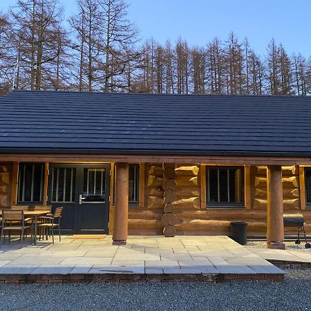 Ewes Water Log Cabins Langholm Exterior foto