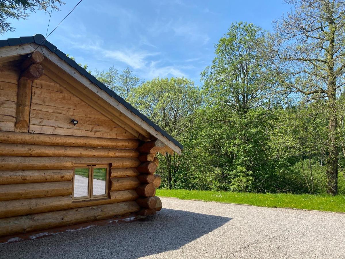 Ewes Water Log Cabins Langholm Exterior foto